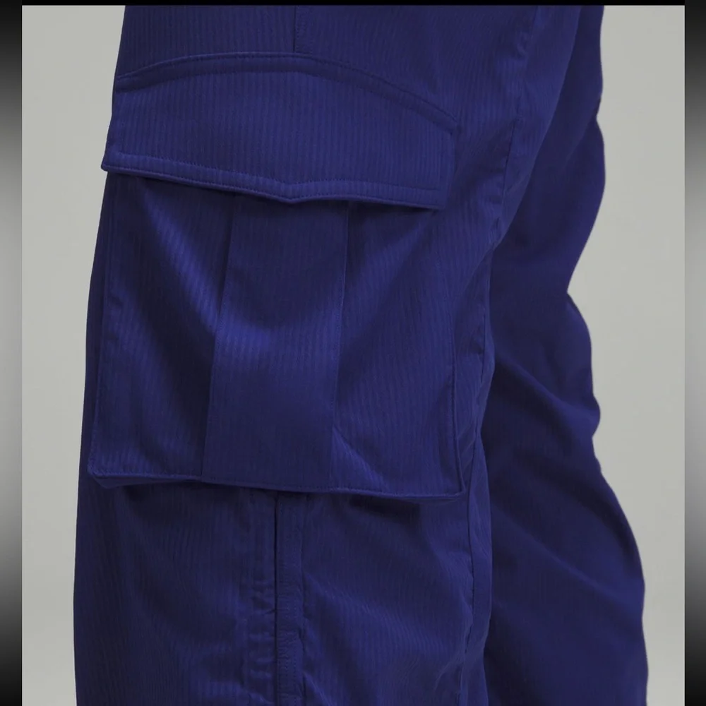 LULULEMON DANCE STUDIO RELAXED FIT MR CARGO PANTS IN LARK SZ M NWT - Picture 7 of 11